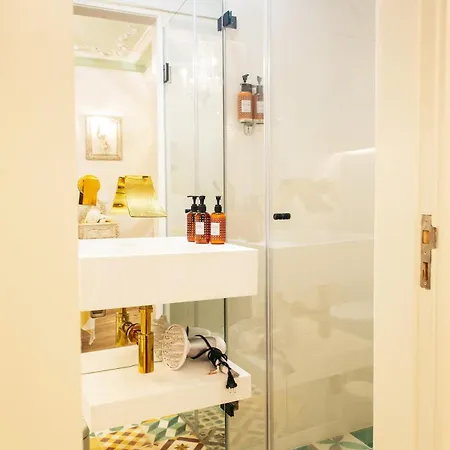 Apartman Exquisite With Patio Portuguese Soul Alfama 2p *