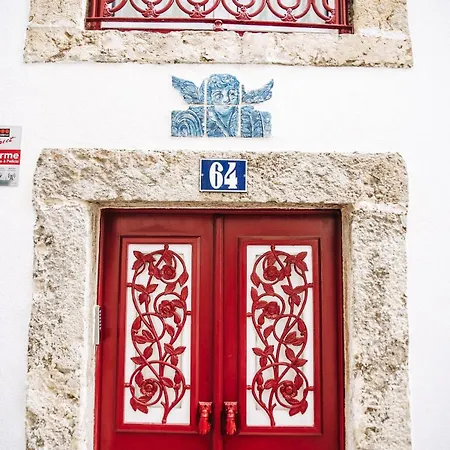 Exquisite With Patio Portuguese Soul Alfama 2p דירה ליסבון