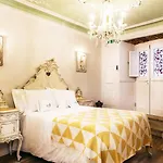 Exquisite With Patio Portuguese Soul Alfama 2p Lejlighed *