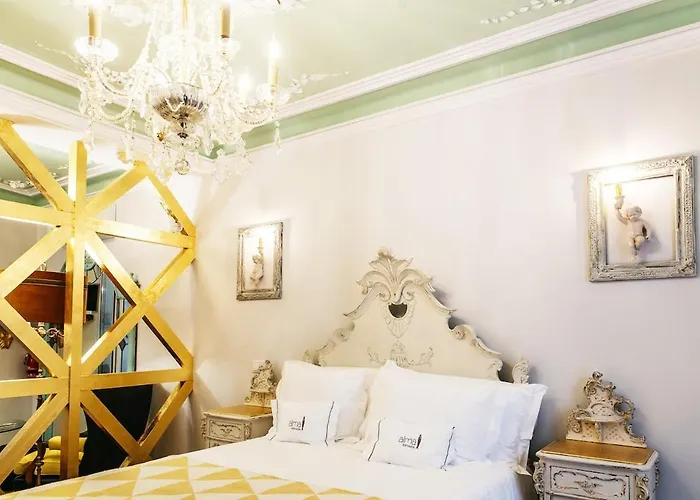 Exquisite With Patio Portuguese Soul Alfama 2p *
