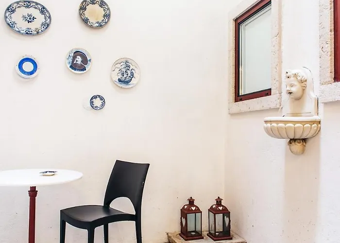 Exquisite With Patio Portuguese Soul Alfama 2p *